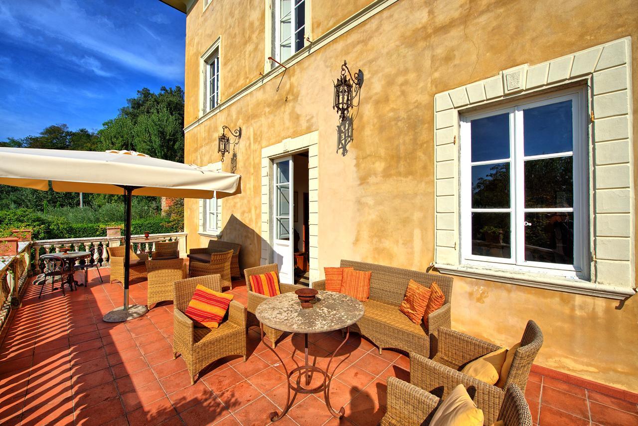 Villa Fiamma By Posarellivillas Piaggiori Exteriör bild