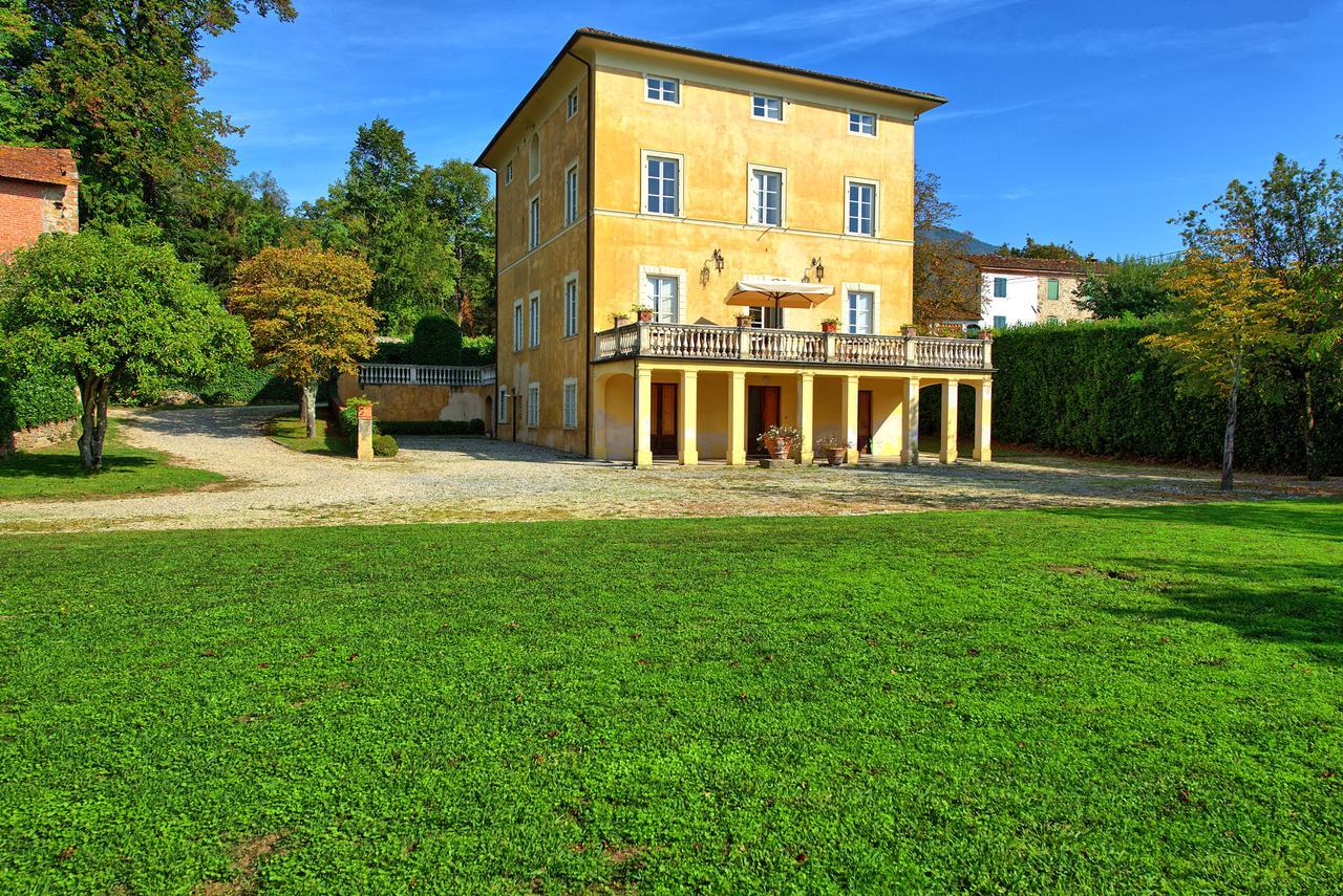 Villa Fiamma By Posarellivillas Piaggiori Exteriör bild