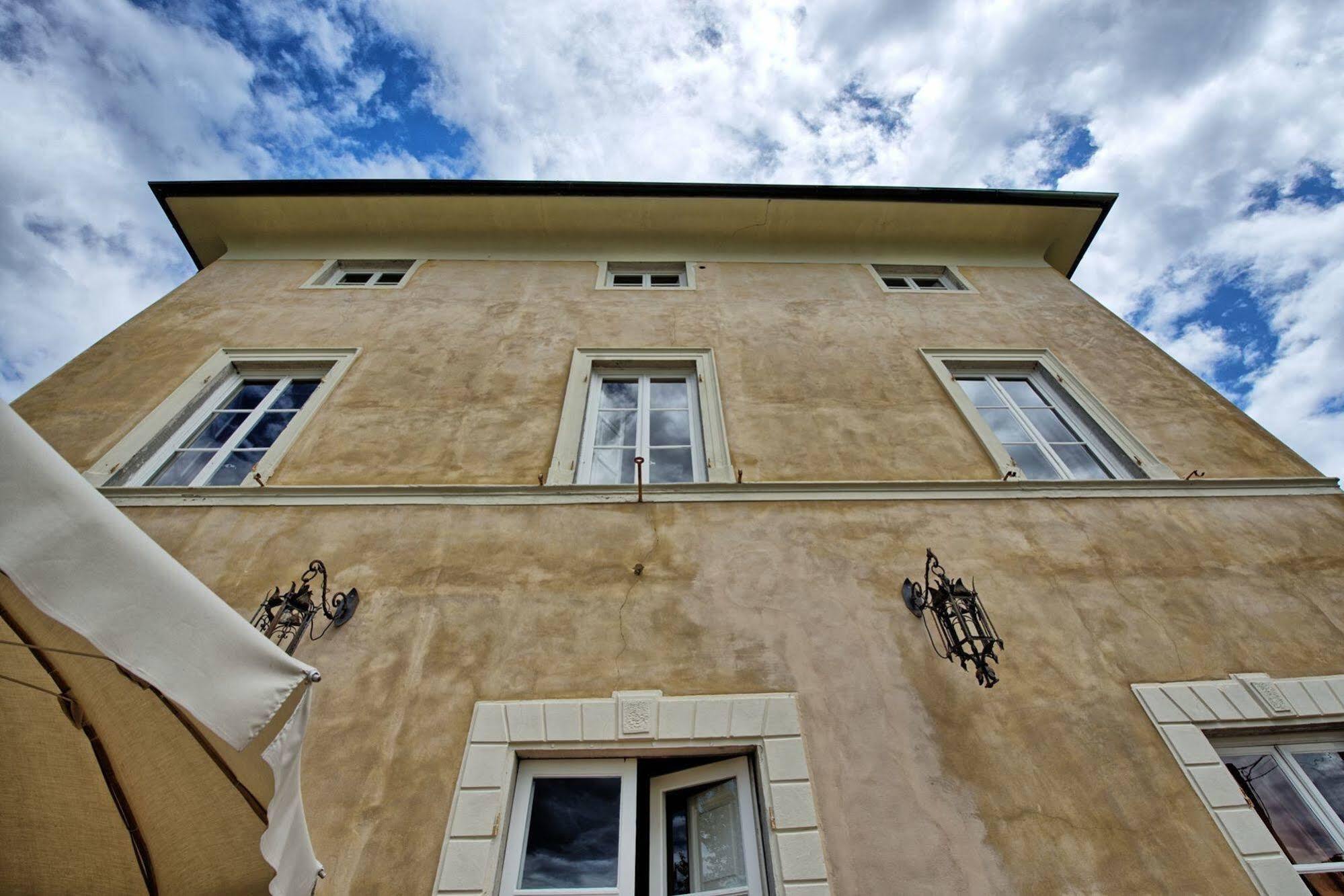 Villa Fiamma By Posarellivillas Piaggiori Exteriör bild