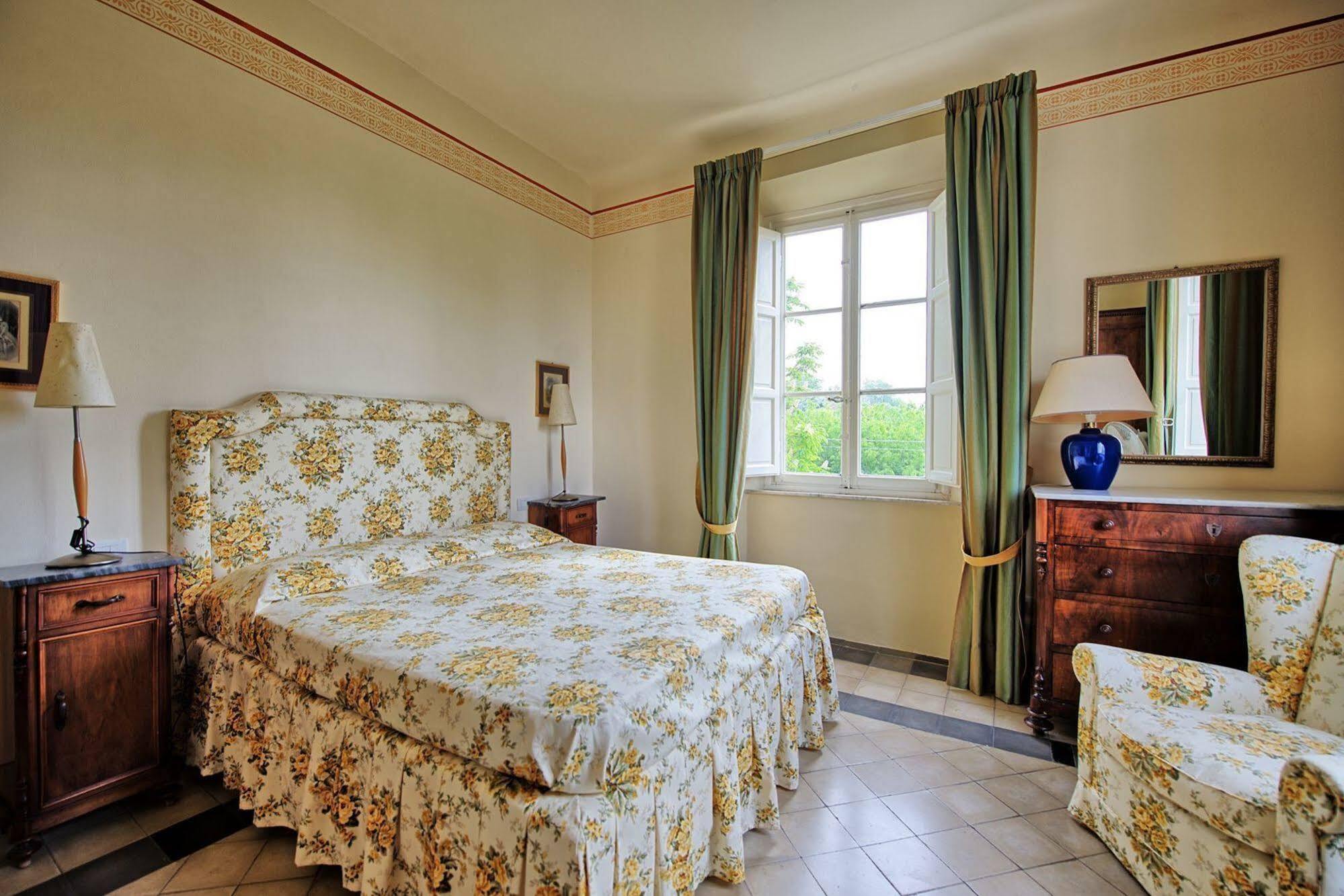Villa Fiamma By Posarellivillas Piaggiori Exteriör bild