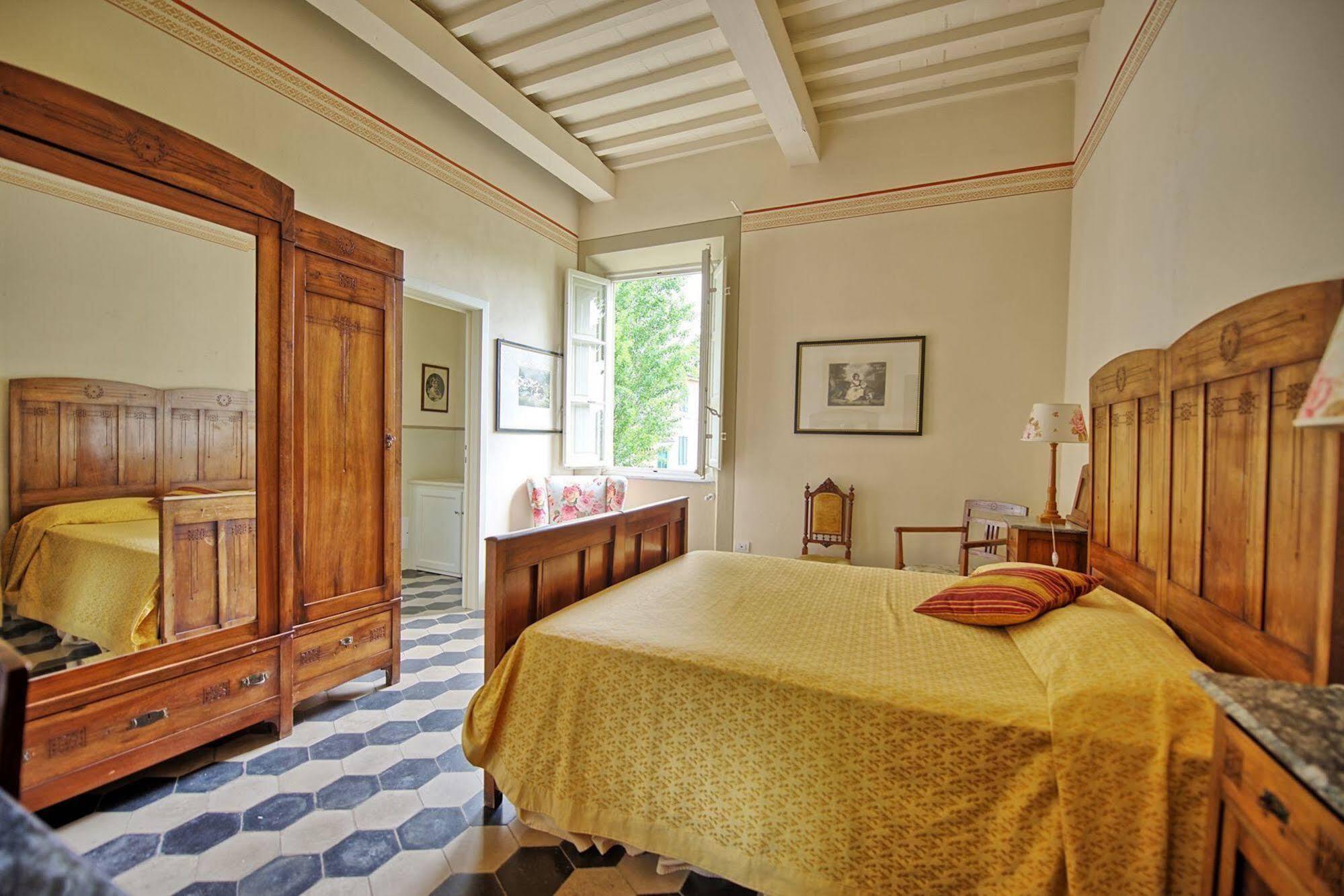 Villa Fiamma By Posarellivillas Piaggiori Exteriör bild