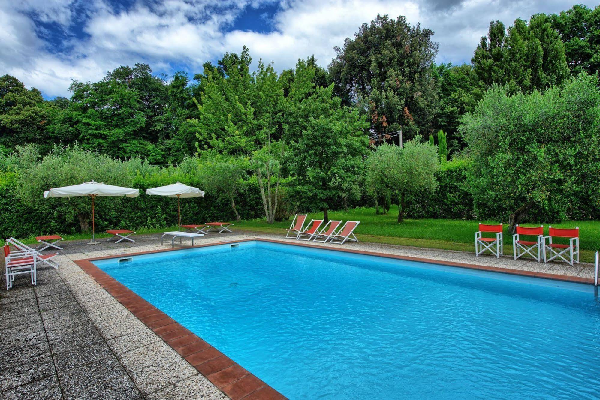 Villa Fiamma By Posarellivillas Piaggiori Exteriör bild